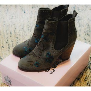 Vintage Chelsea Boots